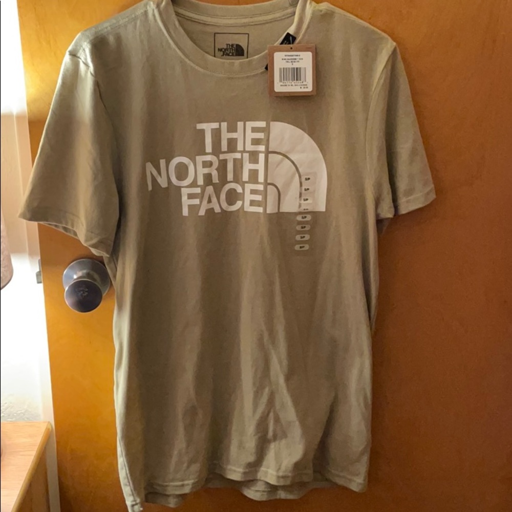 North face half dome short sleev